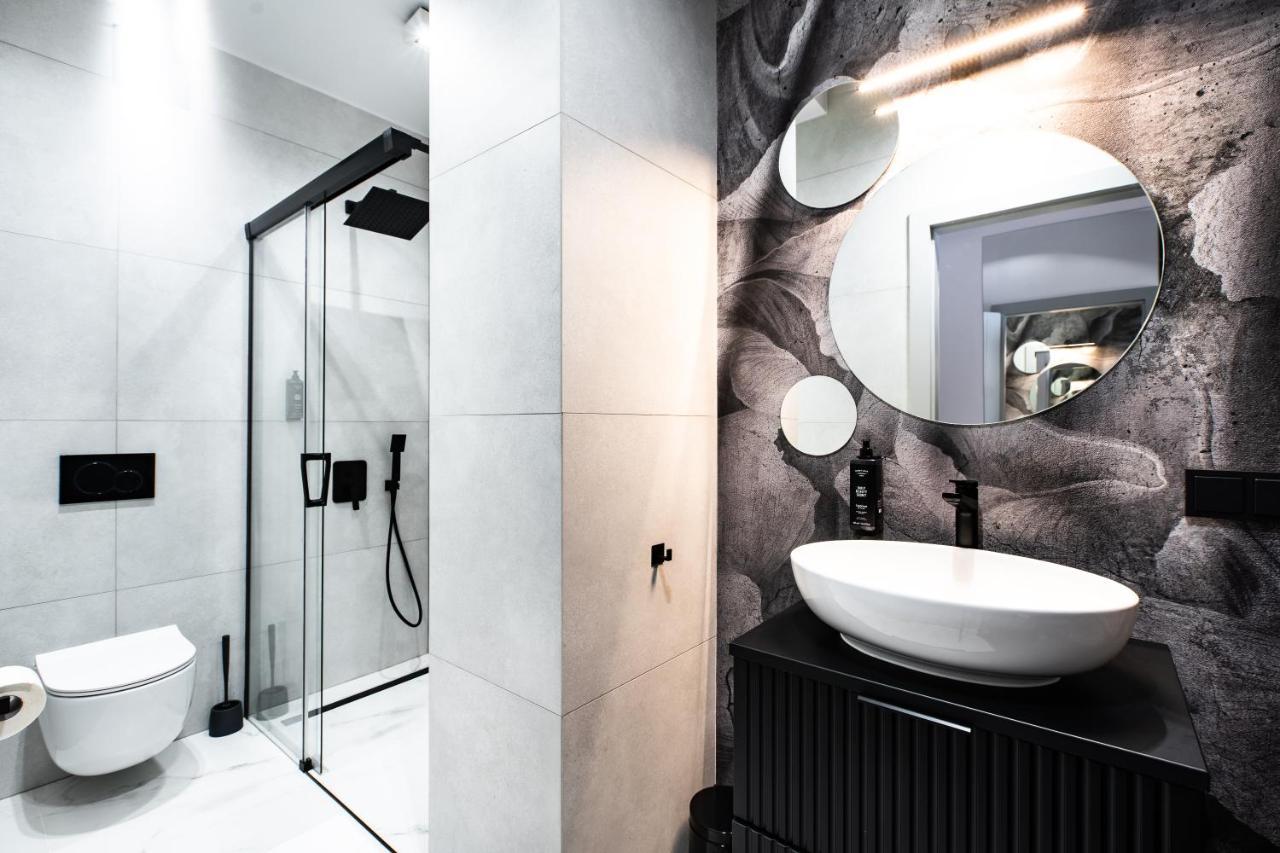 K20 Apartamenty Lodz - Dostep Na Kod Exterior foto