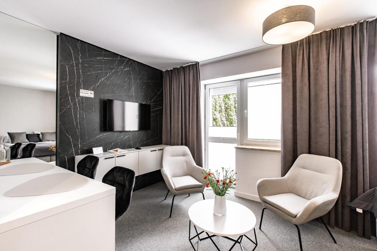 K20 Apartamenty Lodz - Dostep Na Kod Exterior foto